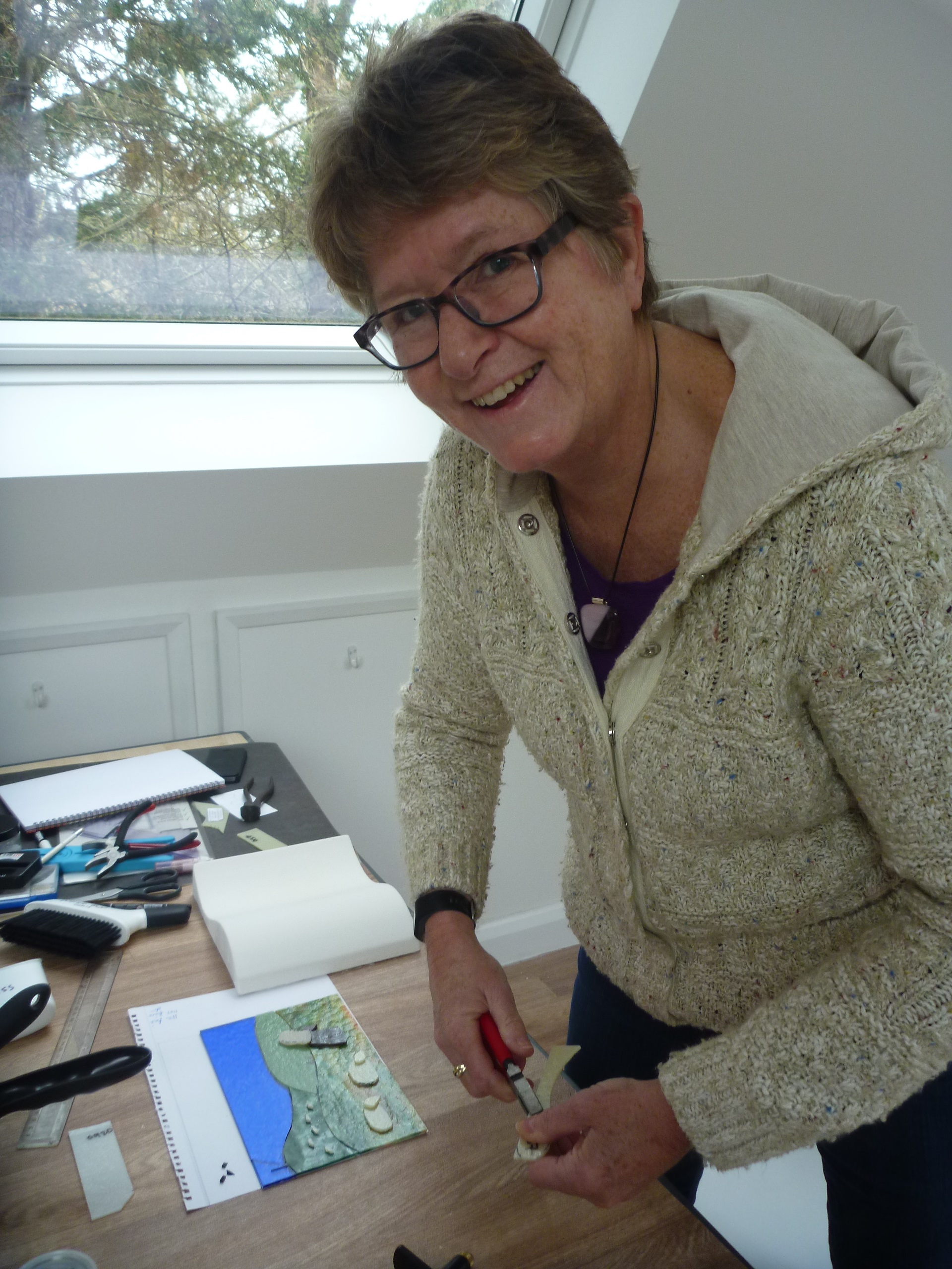 Making a picture from Bullseye fusing glass on a creative retreat day
